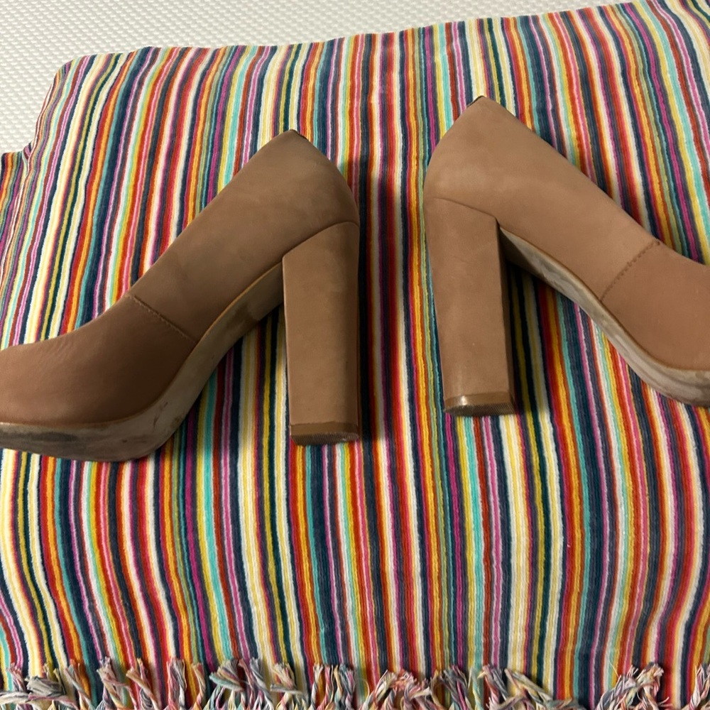 Steve Madden heels like new nubuck suede - Picture 7 of 10